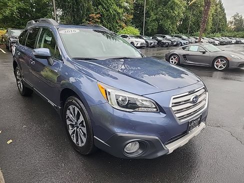 Used 2016 Subaru Outback 3.6R Limited AWD/4WD image 6