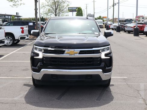 Used 2022 Chevrolet Silverado 1500 LT image 3