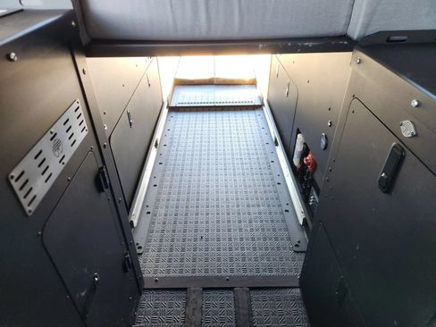 Used 2024 Mercedes-Benz Sprinter 2500 image 48