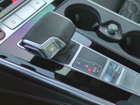 Used 2021 Audi RS 7 Sportback w/ Carbon Optic Package image 34