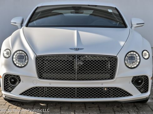 Used 2024 Bentley Continental GT Speed image 3