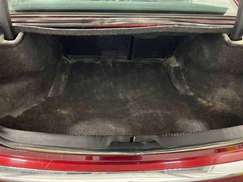 Used 2016 Chrysler 300 Limited image 16