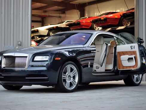 Used 2016 Rolls-Royce Wraith RWD image 4