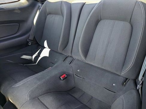 Used 2021 Ford Mustang Coupe image 15
