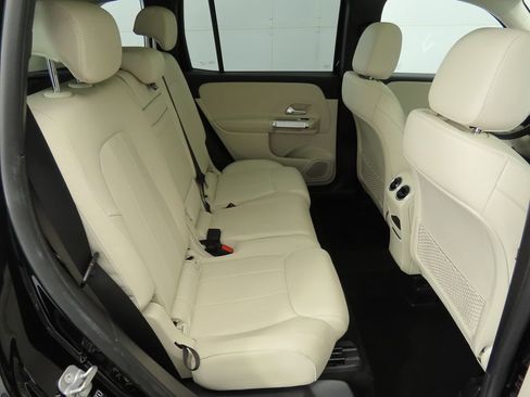 Certified 2023 Mercedes-Benz GLB 250 image 22