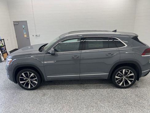 New 2026 Volkswagen Atlas Cross Sport SEL Premium R-Line AWD/4WD image 2