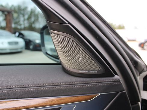 Used 2016 BMW 750i xDrive image 41