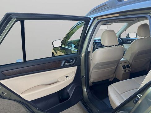 Used 2017 Subaru Outback 2.5i Limited AWD/4WD image 14