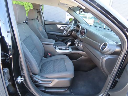 Used 2022 Chevrolet Blazer LT AWD/4WD image 36