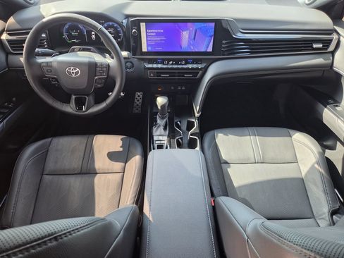 Used 2025 Toyota Camry XSE w/ Premium Plus Package AWD/4WD image 12