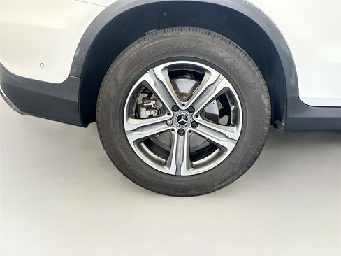 Used 2021 Mercedes-Benz GLC 300 image 34