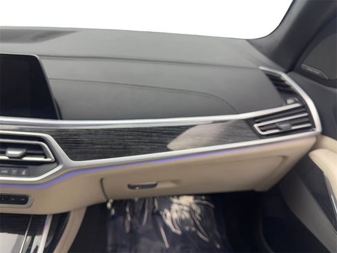 Used 2022 BMW X7 xDrive40i w/ M Sport Package image 63
