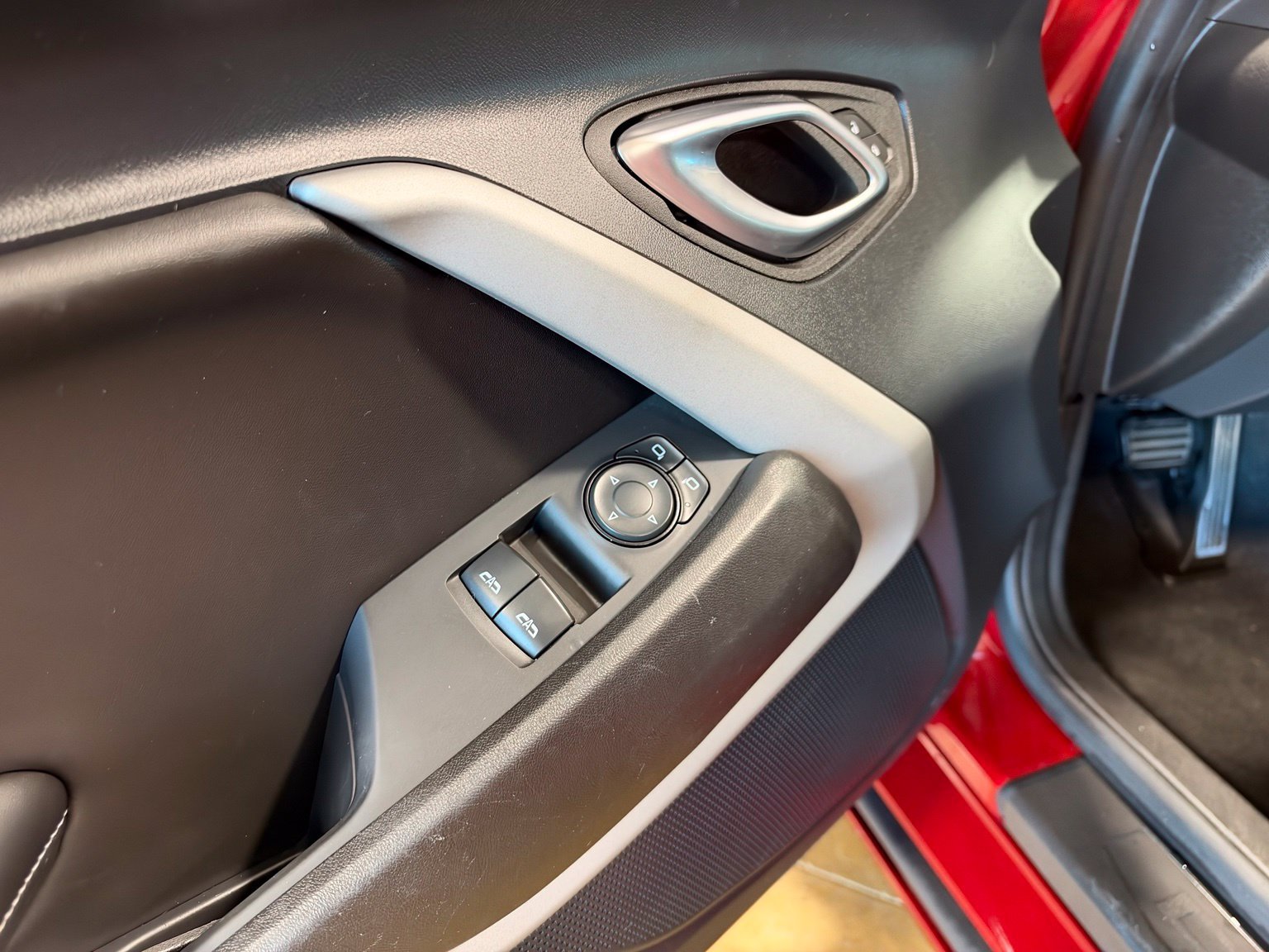 Used 2023 Chevrolet Camaro SS RWD image 13