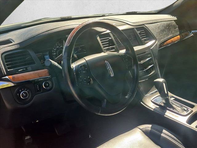 Used 2013 Lincoln MKS AWD image 10