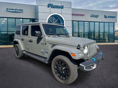 Used 2023 Jeep Wrangler Unlimited Sahara w/ Cold Weather Group AWD/4WD image 1