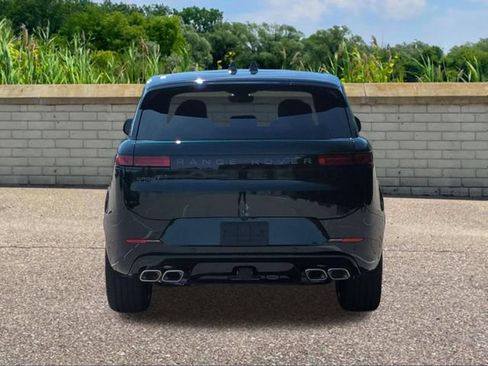 New 2026 Land Rover Range Rover Sport Dynamic SE AWD/4WD image 5