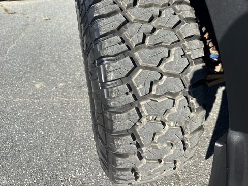 Used 2019 Ford F150 Raptor w/ Equipment Group 802A Luxury image 35