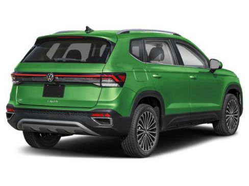 New 2026 Volkswagen Taos SE AWD/4WD image 2
