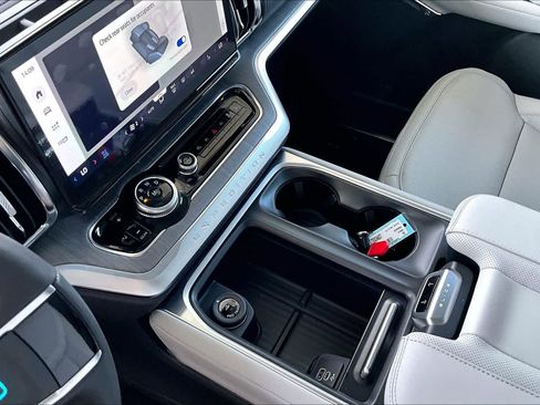 New 2026 Ford Expedition Max Platinum AWD/4WD image 8