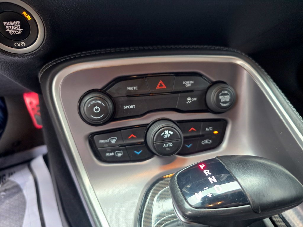 Used 2019 Dodge Challenger SXT w/ Blacktop Package RWD image 28