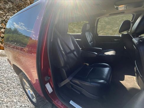 Used 2014 Chevrolet Suburban LTZ image 26