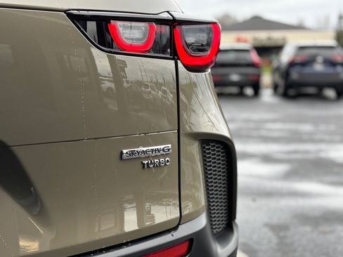 Certified 2025 MAZDA CX-50 2.5 Turbo w/ Premium Plus Pkg image 7