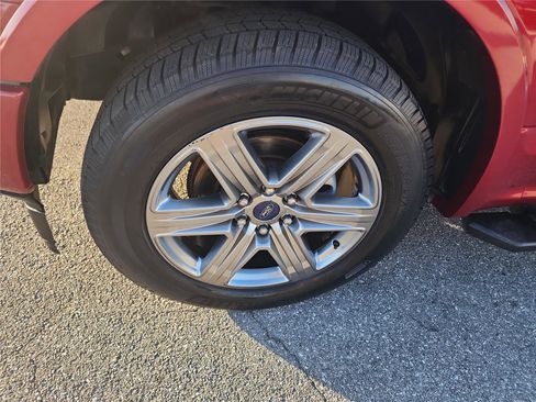 Used 2019 Ford F150 XLT w/ Equipment Group 302A Luxury image 9