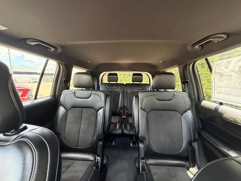 Used 2023 Jeep Grand Cherokee L Laredo AWD/4WD image 3