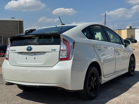 Used 2014 Toyota Prius Three FWD image 7
