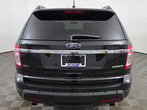 Used 2015 Ford Explorer XLT w/ Equipment Group 201B image 8