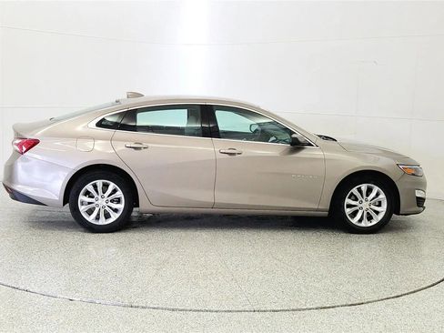 Used 2022 Chevrolet Malibu LT image 8