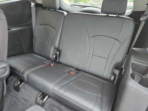 Used 2019 Buick Enclave Avenir w/ Avenir Technology Package FWD image 8