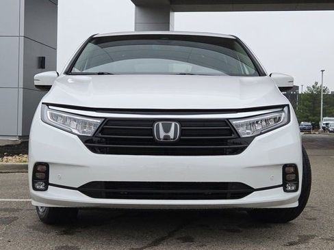 Used 2024 Honda Odyssey Elite image 3