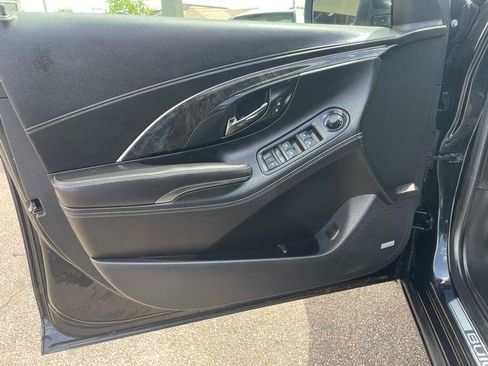 Used 2014 Buick LaCrosse Premium w/ Driver Confidence Package FWD image 9