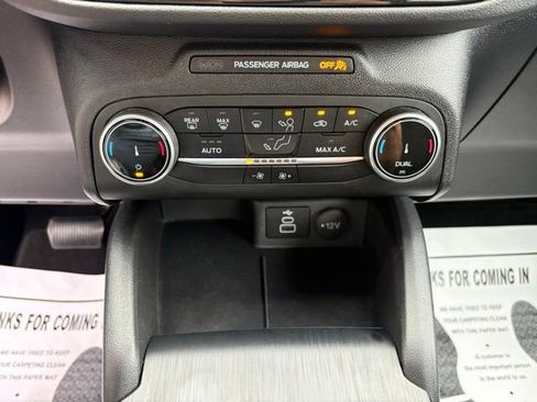 Used 2025 Ford Escape ST-Line AWD/4WD image 21
