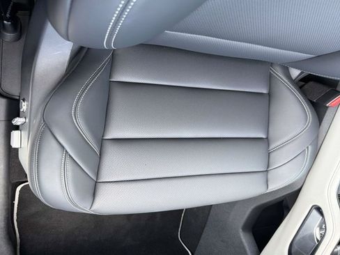 Certified 2025 Lincoln Nautilus Premier AWD/4WD image 20
