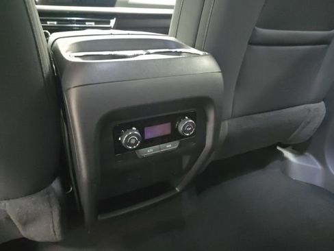 New 2026 Chevrolet Traverse LT image 23