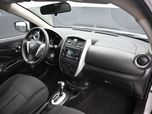 Used 2017 Nissan Versa SV FWD image 34