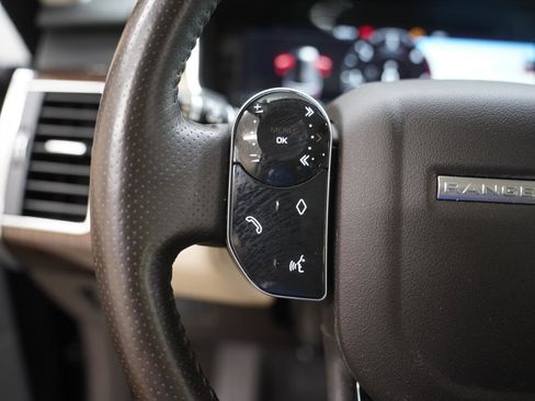 Used 2019 Land Rover Range Rover Sport HSE AWD/4WD image 13