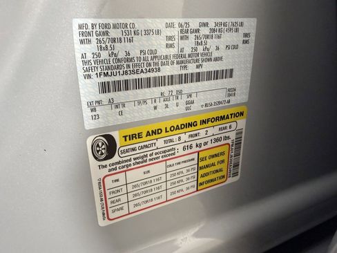 Certified 2025 Ford Expedition Active image 26