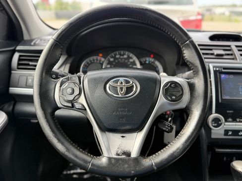 Used 2013 Toyota Camry SE FWD image 24