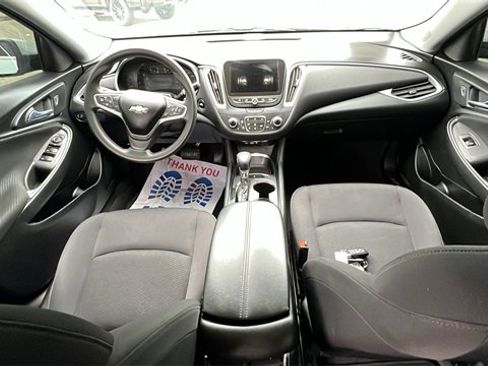 Used 2022 Chevrolet Malibu LT image 12