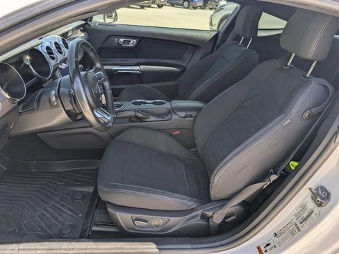 Used 2017 Ford Mustang GT RWD image 19