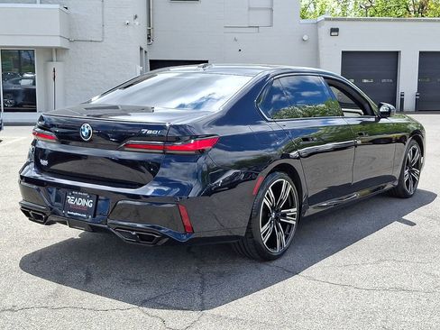 Used 2023 BMW 760i xDrive w/ Executive Package AWD/4WD image 5