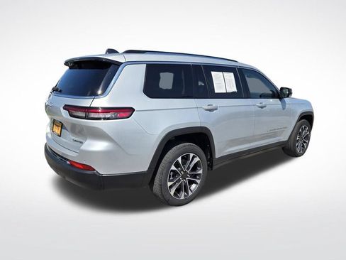 Used 2022 Jeep Grand Cherokee L Limited w/ Luxury Tech Group II AWD/4WD image 3