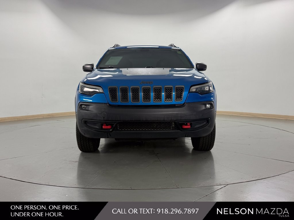 Used 2019 Jeep Cherokee Trailhawk w/ Comfort/Convenience Group AWD/4WD image 2