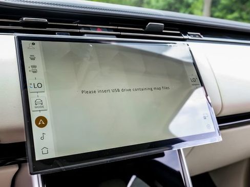 New 2026 Land Rover Range Rover SE AWD/4WD image 38