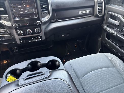 Used 2024 RAM 2500 Big Horn w/ Off Road Package AWD/4WD image 17