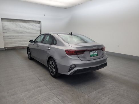 Used 2023 Kia Forte LXS w/ LXS Technology Package FWD image 5