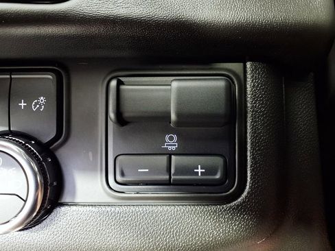 Used 2025 GMC Yukon XL AT4 Ultimate image 22